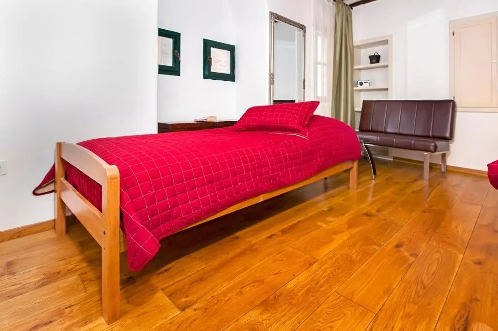 Retro Studio Oscar I Rovinj 0*,